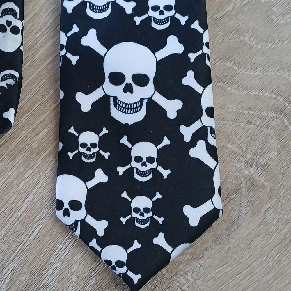 HALLOWEEN Goth Iconic Skulls Cross Bones Necktie Pattern  - Black and White 58